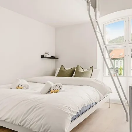 Apartman Dinbnb L Historical Building I 100m To Museum *
