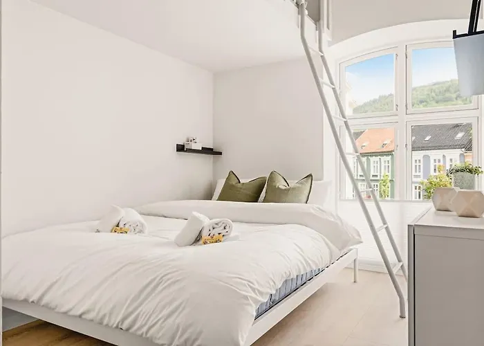 Apartman Dinbnb L Historical Building I 100m To Museum *