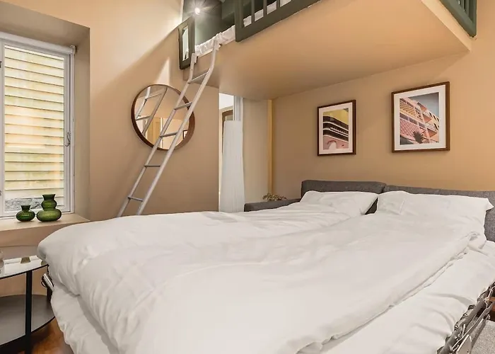 Dinbnb L Historical Building I 100m To Museum 公寓 *