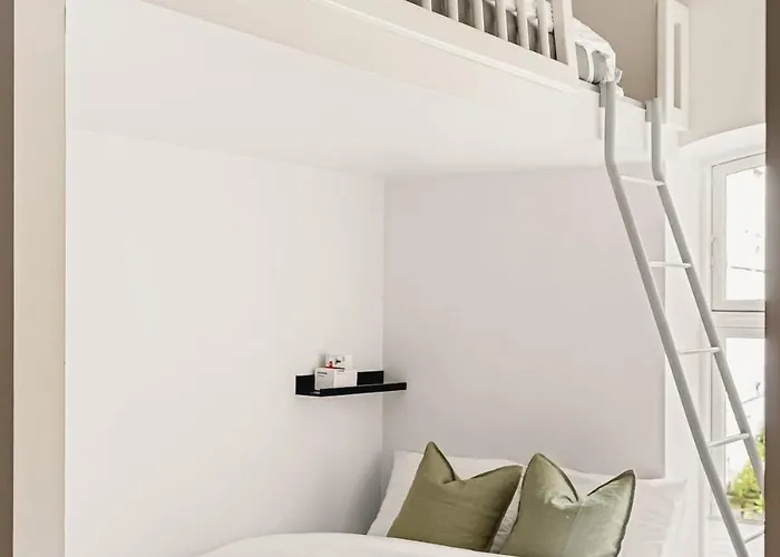 Διαμέρισμα Dinbnb L Historical Building I 100m To Museum *