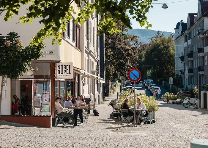 公寓 Dinbnb L Historical Building I 100m To Museum 卑爾根